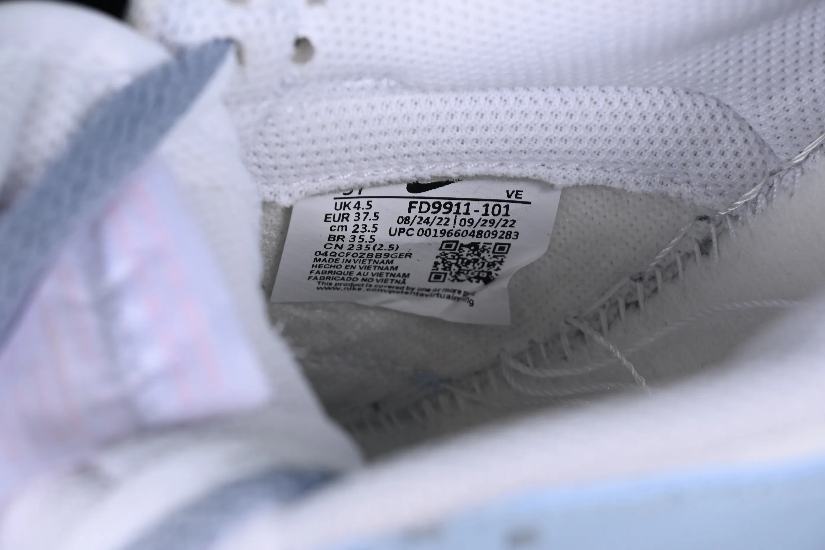 All categories Nk SB Dunk series Nk SB Dunk Low low-top sneakers Nk SB Dunk Low Frozen color SB low-top sports and leisure sneakers FD9911-101